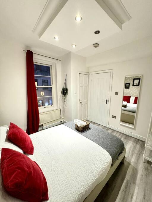 Centrally-Located Gem In Marble Arch, Лондон Екстериор снимка