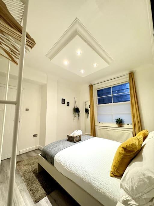 Centrally-Located Gem In Marble Arch, Лондон Екстериор снимка