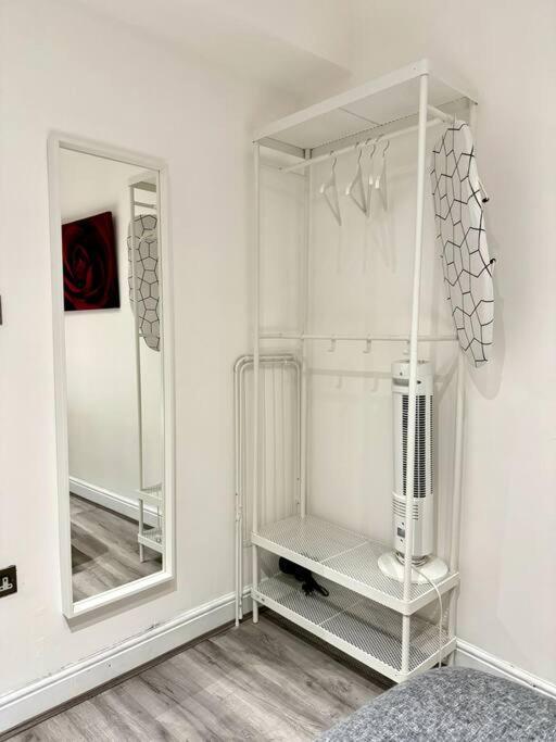 Centrally-Located Gem In Marble Arch, Лондон Екстериор снимка