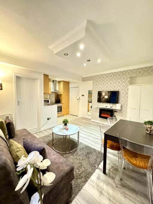 Centrally-Located Gem In Marble Arch, Лондон Екстериор снимка